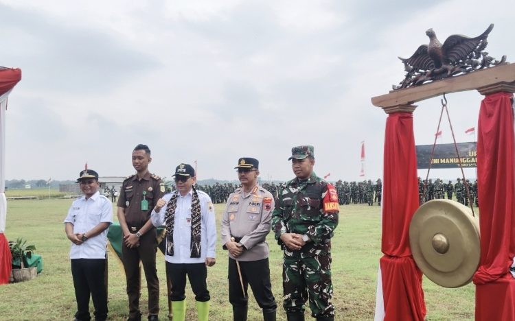 Pembukaan TMMD, Plt Bupati Pati : Stabilitas Keamanan Jadi Kunci Pembangunan Desa