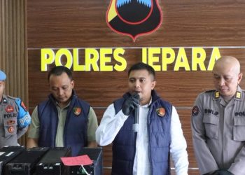 Polisi Bekuk Residivis Bobol Tower XL Pakis Aji