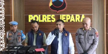Polisi Bekuk Residivis Bobol Tower XL Pakis Aji