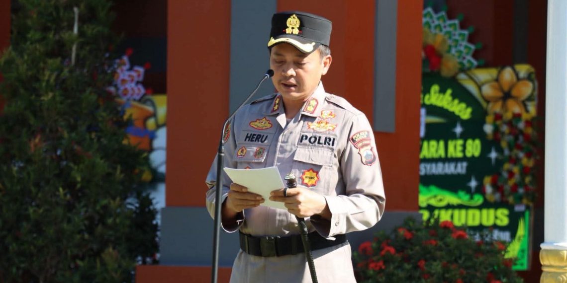 Jelang HUT Bhayangkara ke-80, 56 Anggota Polres Kudus Terima Kenaikan Pangkat