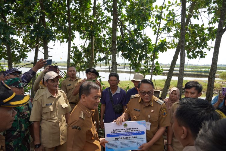 Warga Desa Tunggulsari Terima Bantuan Rp 313 Juta