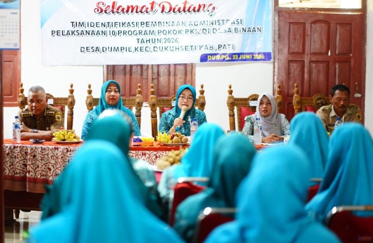 Dwi Risma Bina Kader PKK Desa Asempapan dan Dumpil