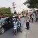 Bukan Sekadar Bagi Bendera, Polsek Kayen Bangun Kedekatan dengan Warga